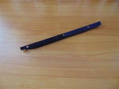 فبرة اسفل هواية زجاج الخلفى