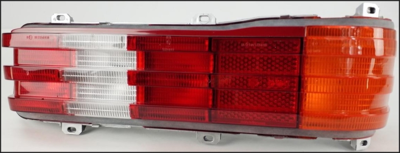 فانوس خلفى R